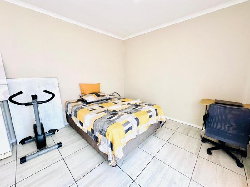 2 Bedroom Property for Sale in Heiderand Western Cape